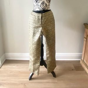 Woman’s Petite (6) embroidered Dress Pant